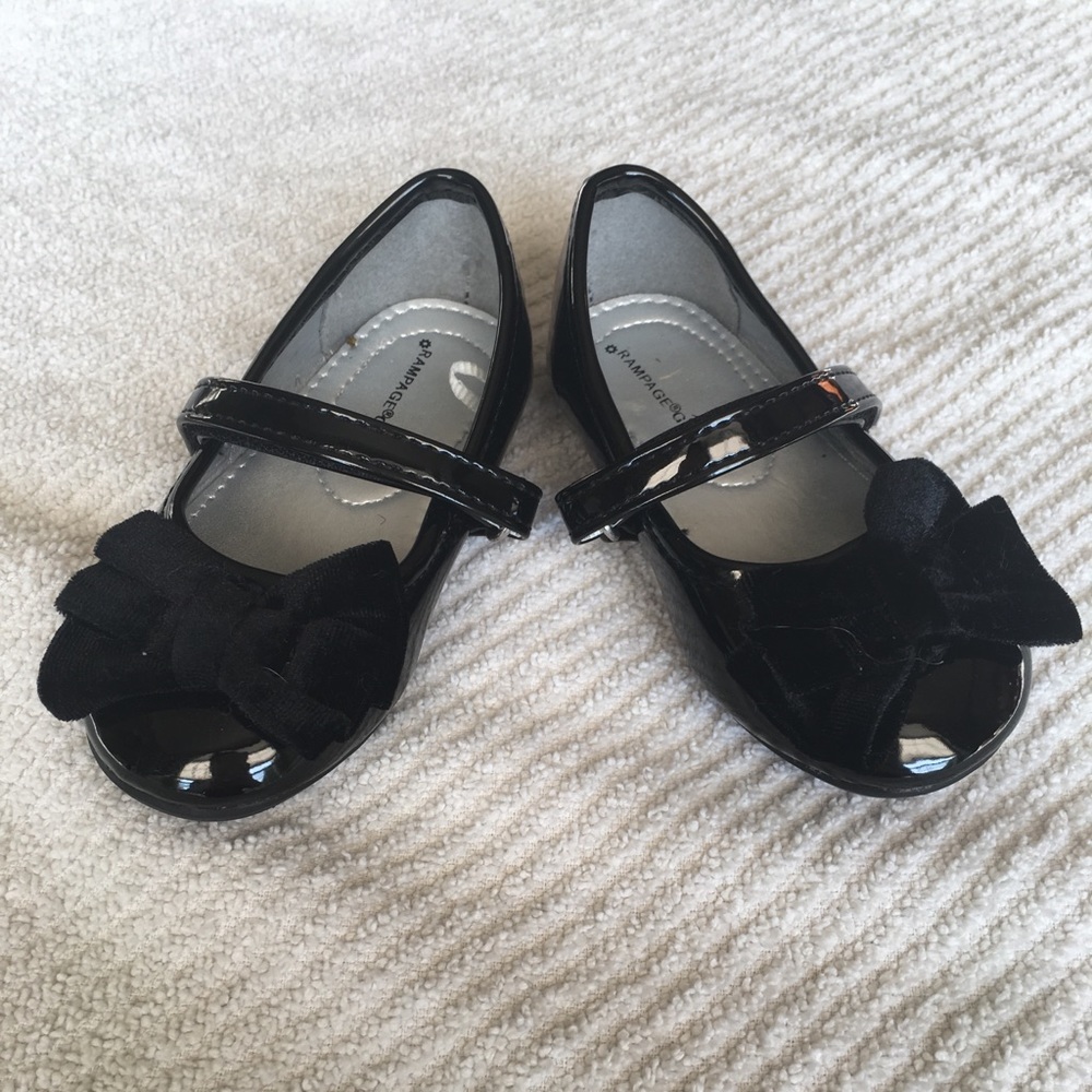 Rampage Girls Black Dress Shoes